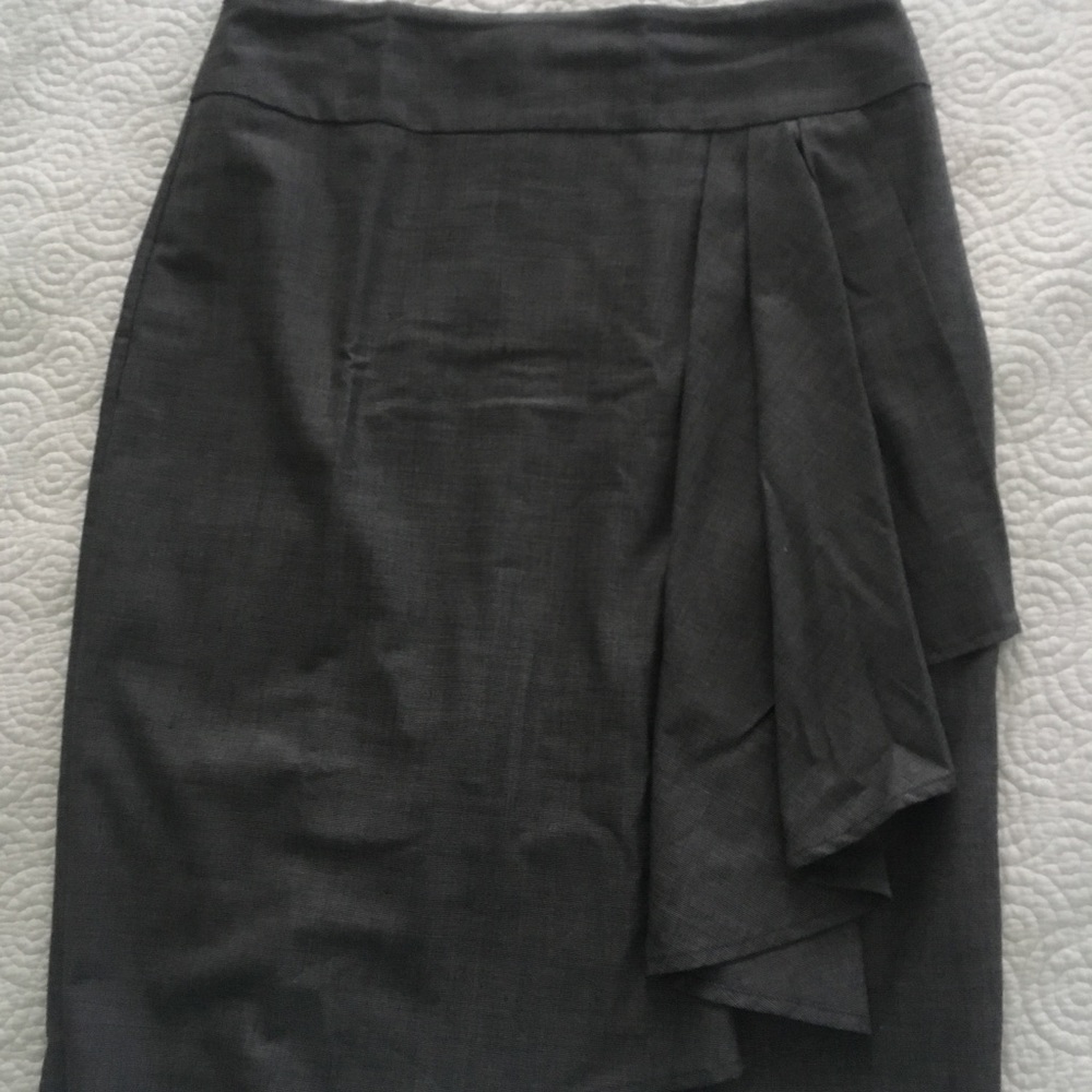 H&M Skirt Gray Size 8